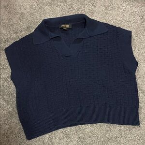 Truth Navy Textured Sleeveless sweater vest M